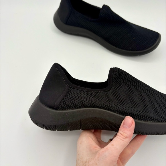 ARCOPEDICO Gaia Slip on Sneaker in Black Women’s Sz 38 US Size 7 Orthopedic - Picture 4 of 9